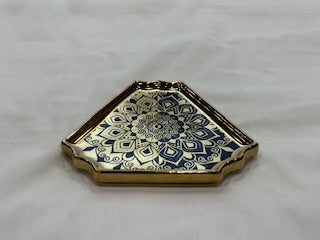 Black and Gold Coffee Cups Triangle Plate