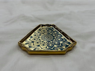 Green and Gold Coffee Cups Triangle Plate