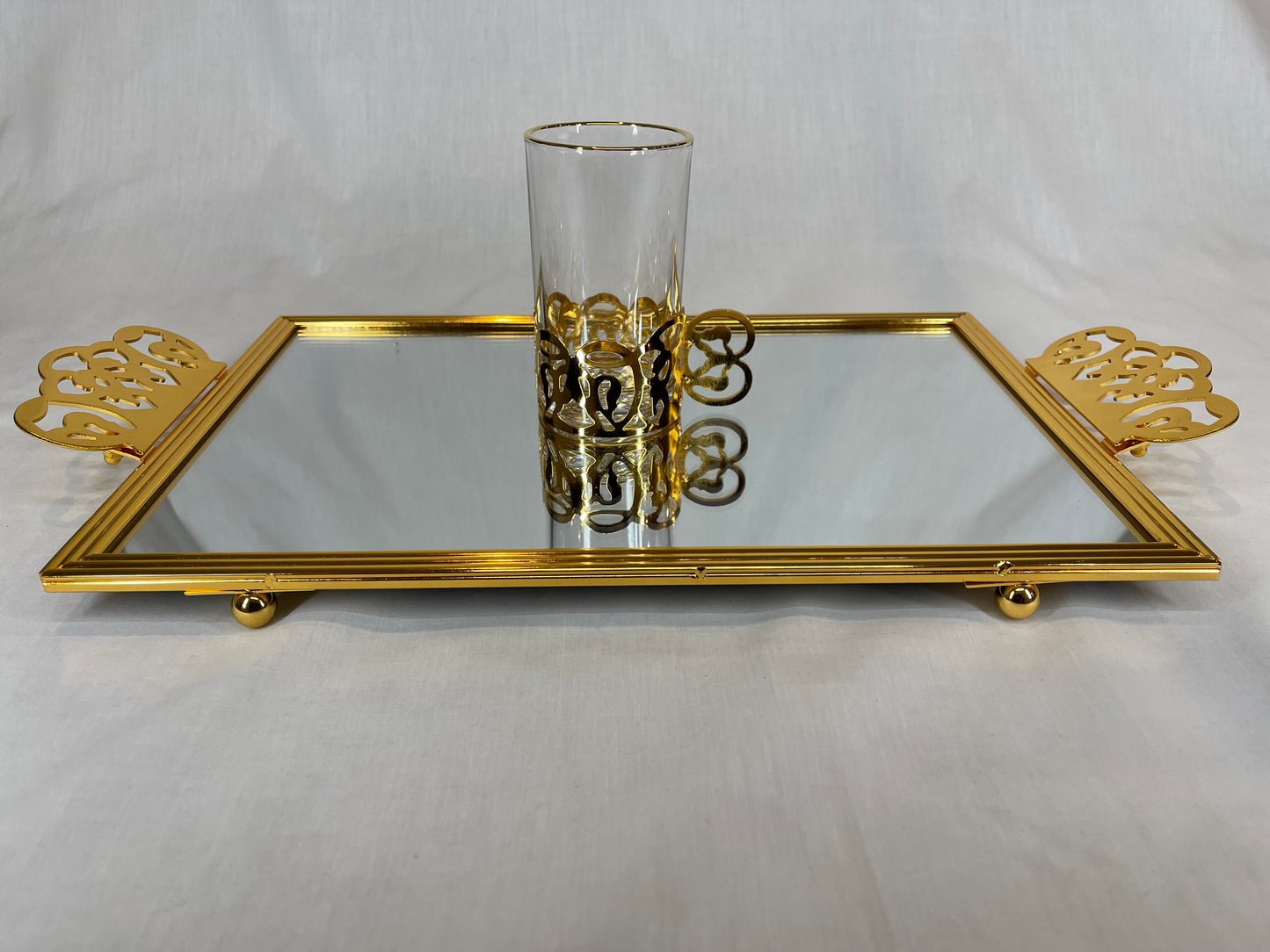 Gold Tea Cups with Mirror Tray