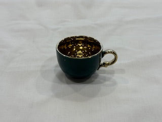 Green and Gold Coffee Cups Circle Plate