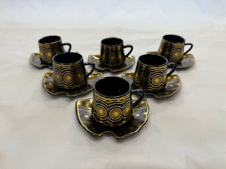 Black and Gold Coffee Cups Fish Shape Plate Circle and Line Design