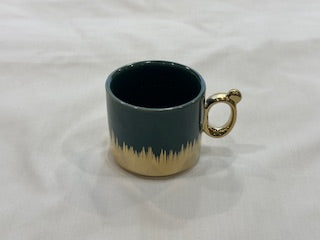 Green and Gold Coffee Cups Circle Plate Drip Design