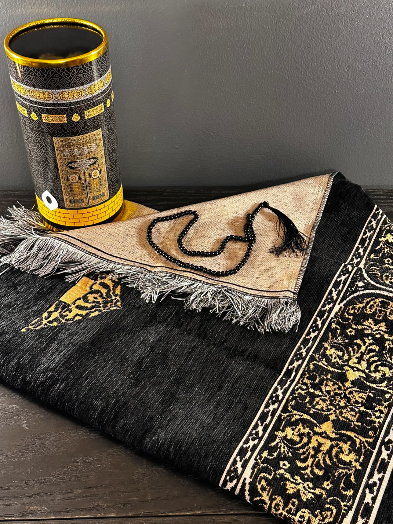Prayer Rug and Beads Set